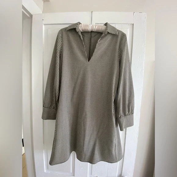 zara plaid mini dress Zara Collared Plaid Mini Dress (M)